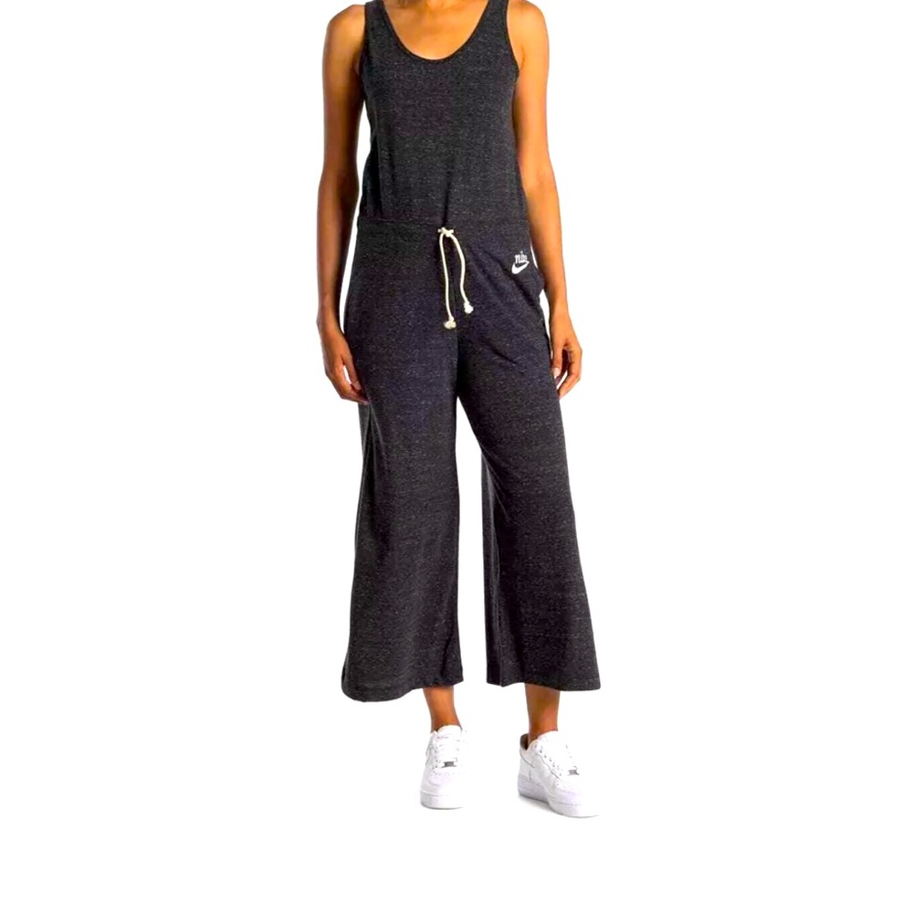 NWOT! women NIKE vintage GRAY gym VINTAGE SWEATS JUMPSUIT romper Size:XS/S